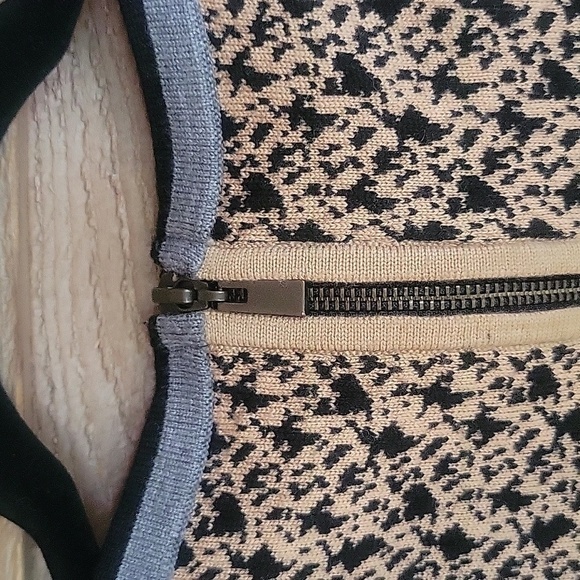 Nanette Lepore Black, Gray, and Tan Wool Sweater Dress Size XSmall - Picture 6 of 6